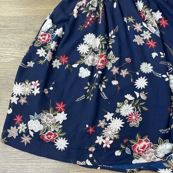 Lush Women’s Navy Blue Floral Spaghetti Strap Mini Dress, size Small - Picture 5 of 13